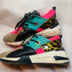 Bamboo Brand Athletic Shoes size 8